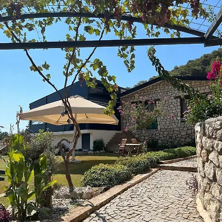 Kalabantia House Villa