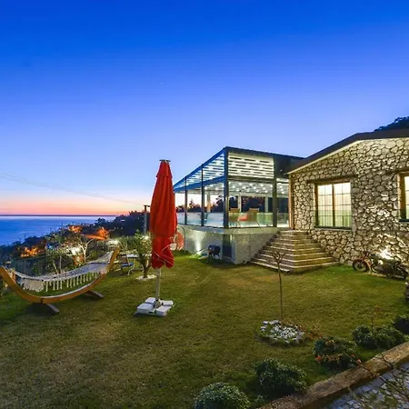 Kalabantia House